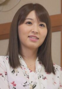 【h_1724a103b00006】こたつの下で継母にイタズラ！ネイキを立てる親父を横目にいびつな関係の継母とムスコ！ / 即ヌキ