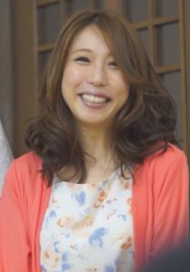 【h_1724a103b00007】「娘居るからだめ！」隣の部屋には娘がいるのに声が止まらない！声を抑えて燃え上がる熟年セックス！ / 即ヌキ