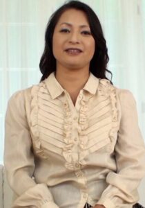 【h_1724a108g00003】8年ぶりの肉棒を緊張気味に握る五十路熟女！一生に一度の初撮りAVの快感に没入する巨乳素人おばさんの破廉恥SEX！ / 即ヌキ