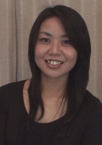 【h_1724v125i00009】どう見てもJD！とても四十路には見えない素人熟女さん！彼氏はいるけど物足りない彼女が激しさを求めてAV出演！中出しセックスを決め込んじゃう！ / 即ヌキ