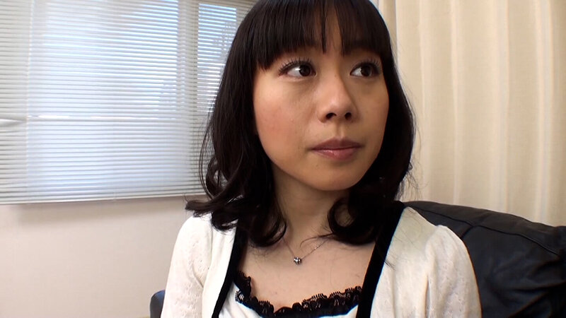 清楚な雰囲気の黒髪奥さまを初めての主婦モデルにとナンパ！高額報酬を渡し目の前でセンズリ見せつけたら奥さまに中出しできるか！？/即ヌキ