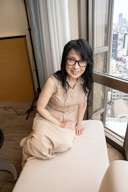 熟女の浮気は本気のセックス VOL.107 第2弾 規子さん（60）/花と蜜