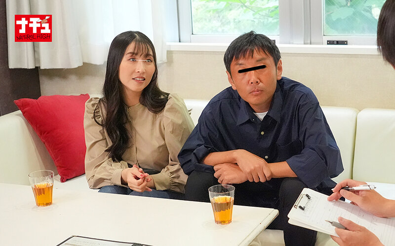 夫がいるのに平然と寝バックでハメたままマッサージされるスローな刺激でイってしまった欲求不満妻は中出しを拒めない アラフォー淫乱妻/ナチュラルハイ