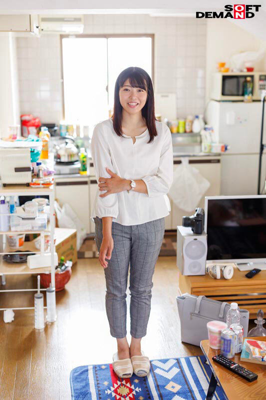 マ×コは夫専用 アナルは俺専用 ドMな奥さんのケツ穴掘って牛乳浣腸もさせてやった記録映像/SODクリエイト