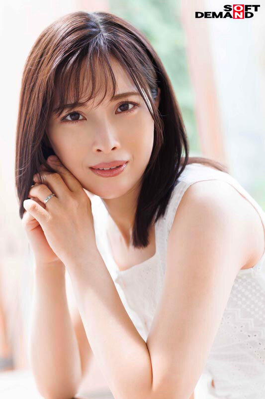 人一倍感じやすい乳首は息子を母乳で育てた証。 結婚18年目 中部地方在住 大学生のお母さん 奥井美郷 42歳 AVDEBUT/SODクリエイト