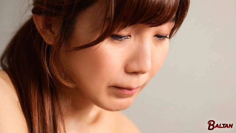 二度と会うことがない男だからと好き勝手精液を搾取する痴女人妻 美泉咲/BALTAN＜バルタン＞