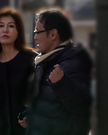 地元の小さな商店街で買い物途中の高身長の熟女をナンパしてヤリ部屋に…。寂しい独身オヤジの肉棒にイキまくる素人熟女！/即ヌキ