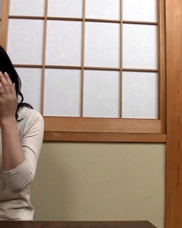 熟女デリヘルを呼んだら…母だった！覚悟を決めて愚息と中出しセックス！/即ヌキ