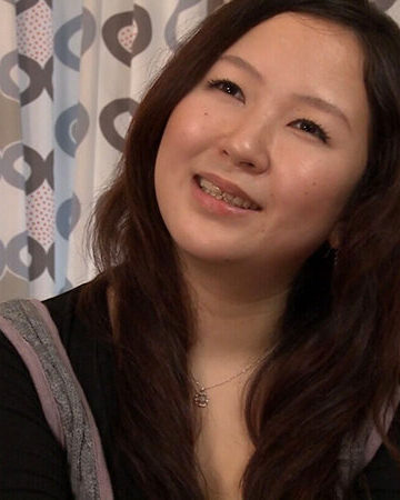 どことなく安心するおっとり顔の素人奥様！虫も潰せない様な顔して浮気はしちゃう？！Gカップのたわわなおっぱいを揺らして中出しセックス！/即ヌキ