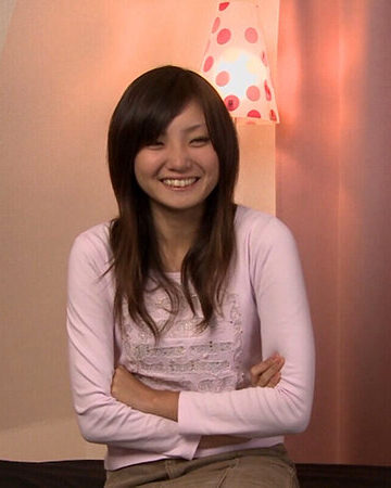 小顔でスレンダー！まだ渋谷の街を遊び歩いていそうな顔の若妻さん！旦那の浮気に耐え切れずリベンジでAV出演！/即ヌキ