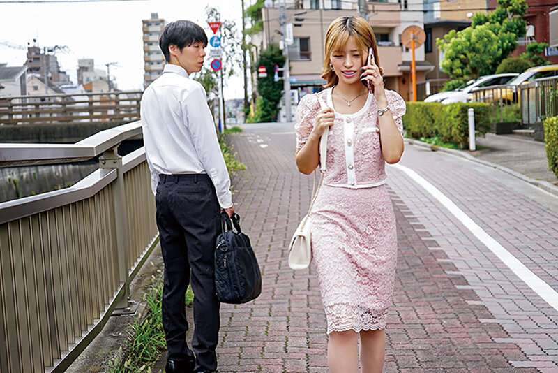 同級生デカチン不倫 地味だったクラスの女が十年ぶりに再会したらセレブな人妻になっていたので巨根で突きまくり俺の女にしてしまった件 椿りか/JET映像