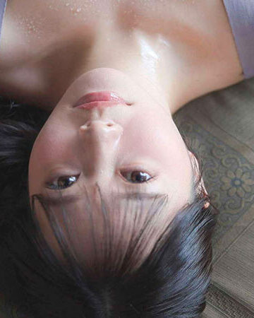 夏の田舎は死ぬほど退屈で…無防備なデカ乳で誘惑する汗だく巨乳妻の下品な童貞喰い 綾瀬ことね/Fitch