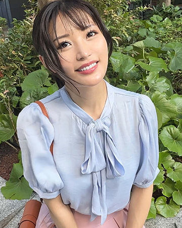 20代をアイドルとして過ごしたアラサー人妻！結婚後の穏やかな日々を捨てて刺激を求めてデカチン男と不倫中出しSEX！！/HMN WORKS