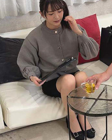 悪徳整体師の餌食となった華奢エロボディの美人妻 幸村泉希/Fitch