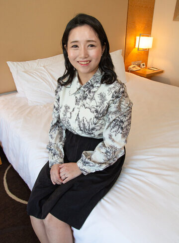 どこにでもいる普通のママさんをパコり隊 10 第1弾 香須美さん（33）/花と蜜