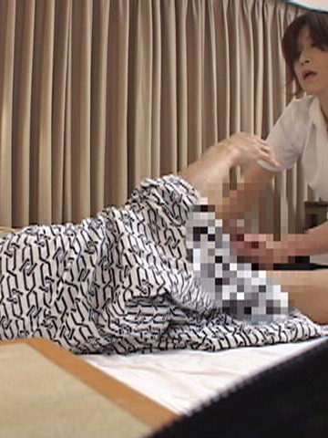 盗撮 「ダメです…困ります…」なんて言ってたクセに、結局ズッコンバッコンSEXでイキ悶えるおばさんマッサージ師14人約4時間/濡壺/妄想族