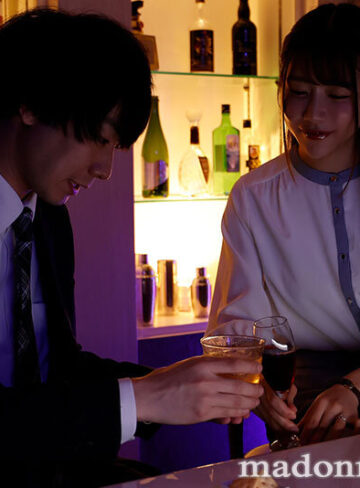 女性経験が皆無な後輩を面白半分で焚きつけたら、まさかの絶倫…猛獣のような突き上げピストンで、子宮まるごと理解らせられてしまった私。 一乃あおい/マドンナ
